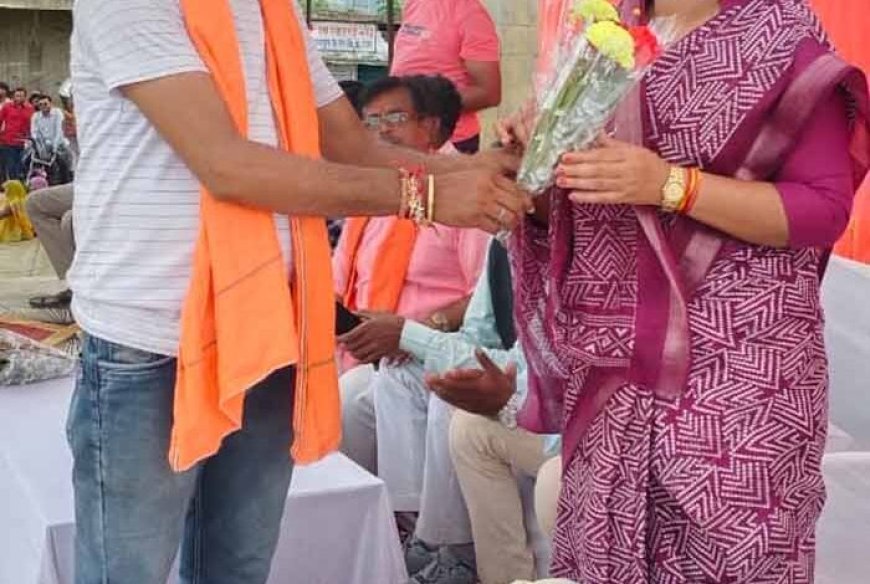 नागपुर में पहली बार जन्माष्टमी के उपलक्ष में मटकी फोड़ प्रतियोगिता का आयोजन किया गया